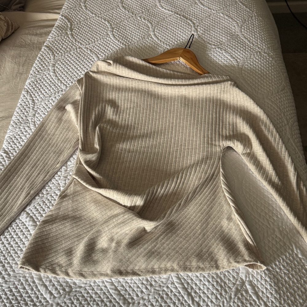 Zara Beige Ribbed Knit Top